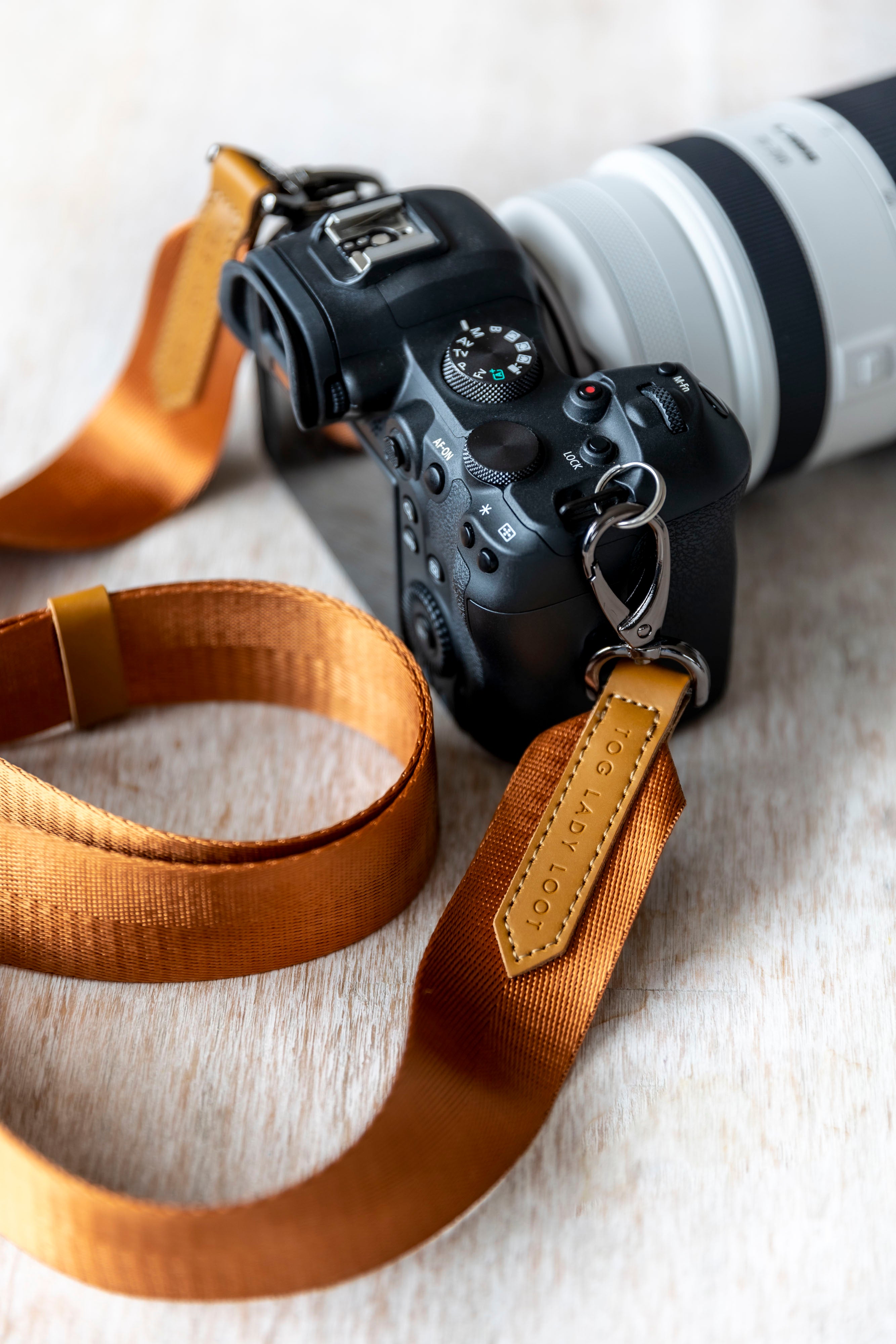 'Luna' Lustre Camera Strap